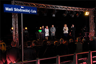 otwarcie mostu Marii Skłodowskiej-Curie, sobota 24 marca 2012, przy zielonym przycisku Prezydent Warszawy, ja z Agatą po prawej :)
